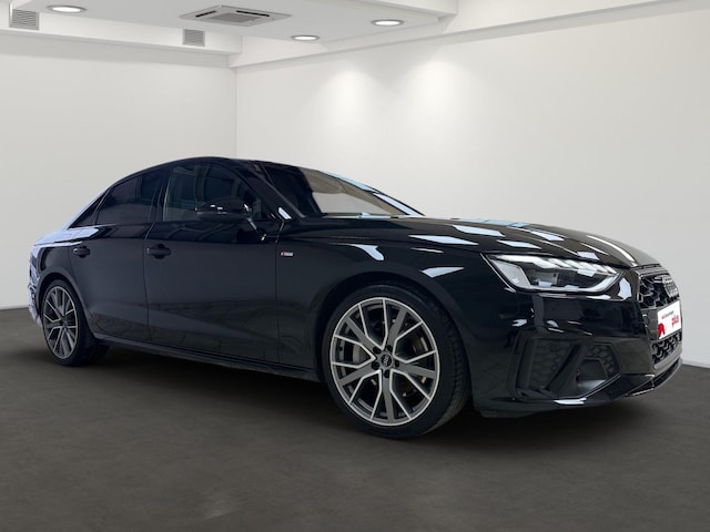 Audi A4 45 TFSI Quattro S-Line S-Tronic Sedan