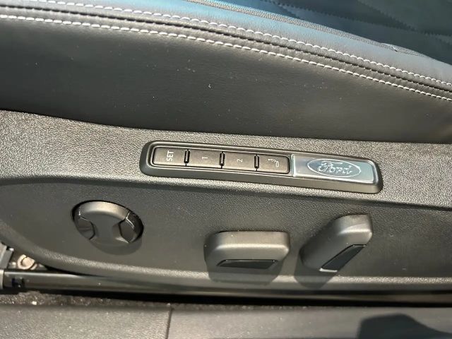 Ford Explorer Premium