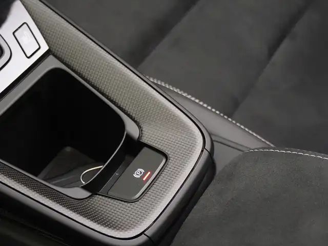 Porsche 992 4 Cabrio GTS Targa