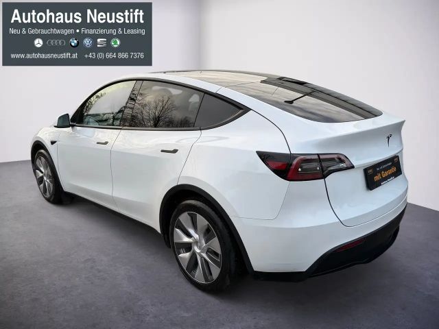 Tesla Model Y Dual Motor RWD