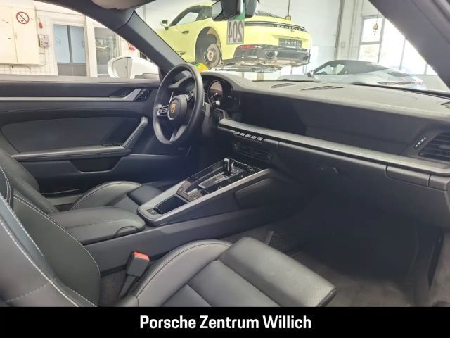 Porsche 992 Carrera Coupé