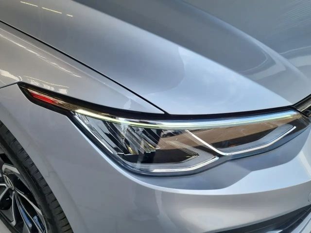 Volkswagen Golf DSG Life Variant