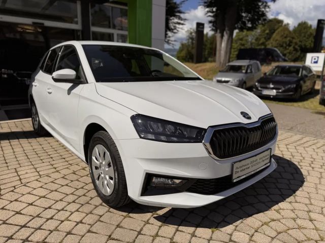 Skoda Fabia Fabia Essence Aktion Mtl. 298,-inkl. Vers.&Service