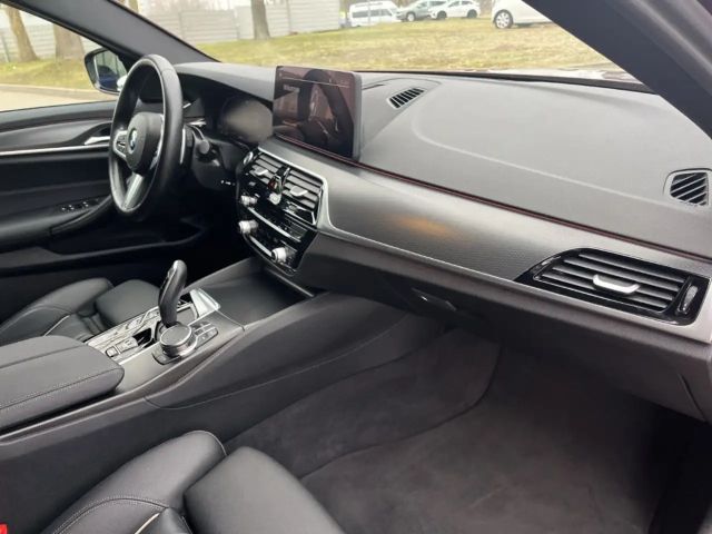 BMW 530 530d M-Sport Touring