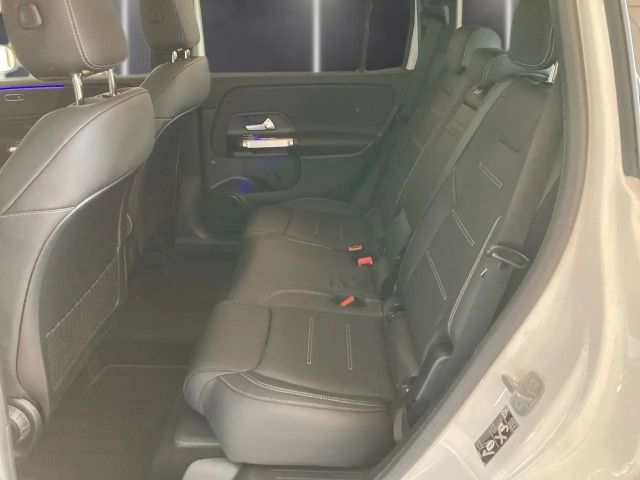 Mercedes-Benz GLB 180 AMG Line