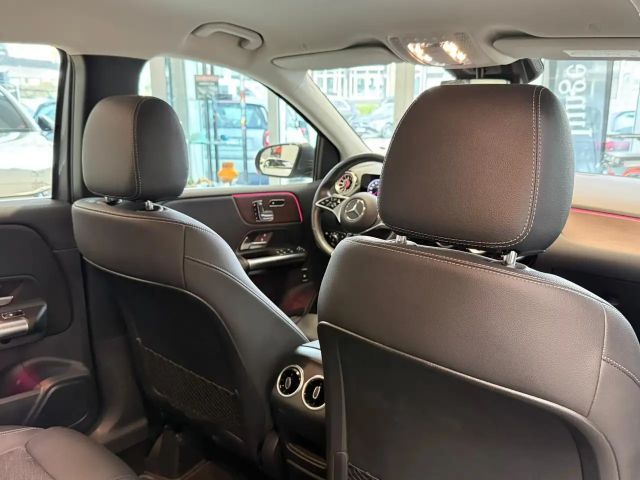 Mercedes-Benz B 220 4MATIC Progressive Sedan