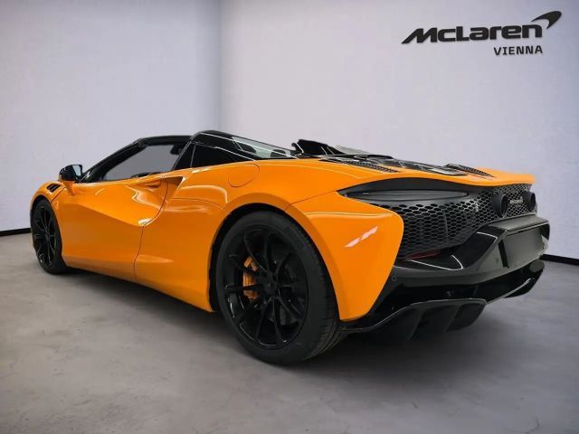 McLaren Artura Spider