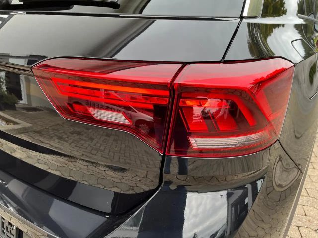 Volkswagen T-Roc 1.5 TSI DSG R-Line