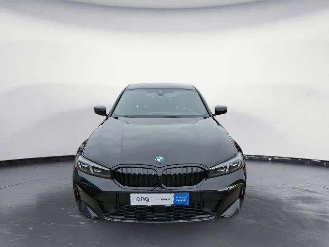 BMW 320 320d M-Sport Sedan xDrive