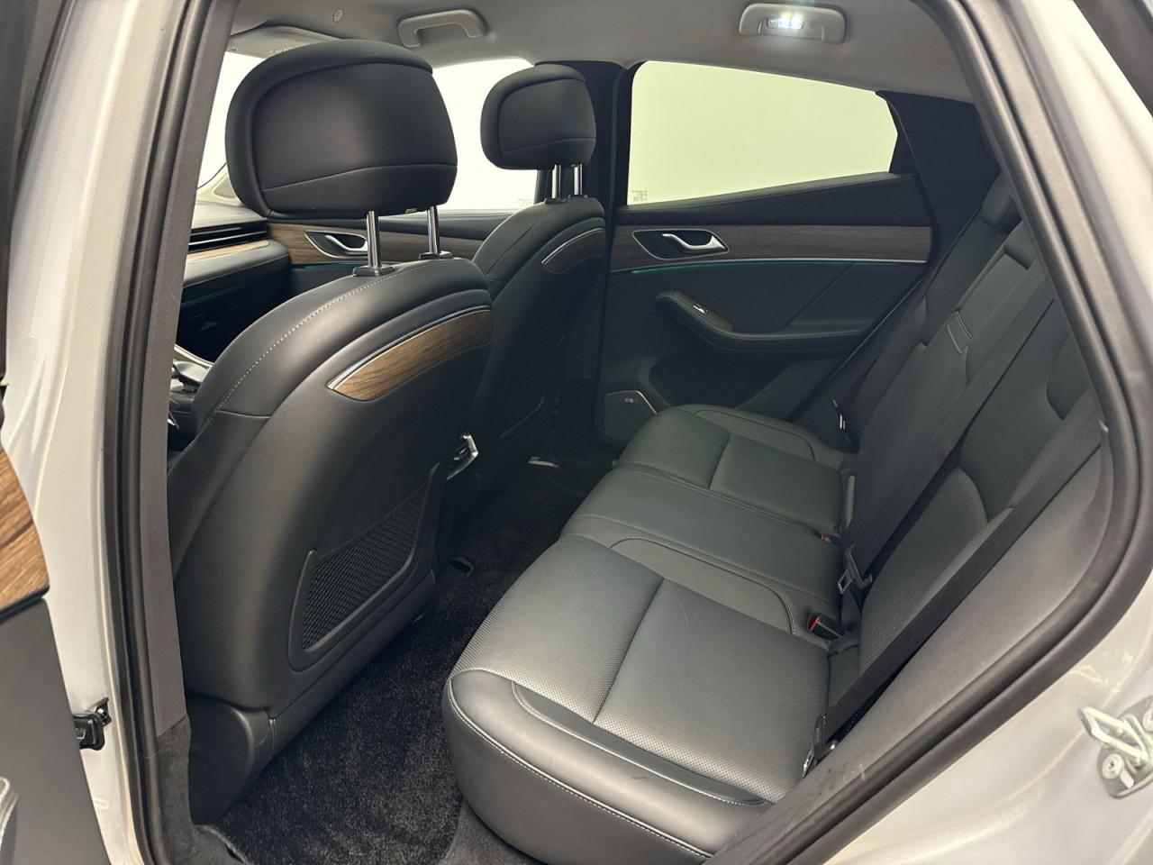 Seres 5 Luxury Klima Navi Leder Rückfahrkamera