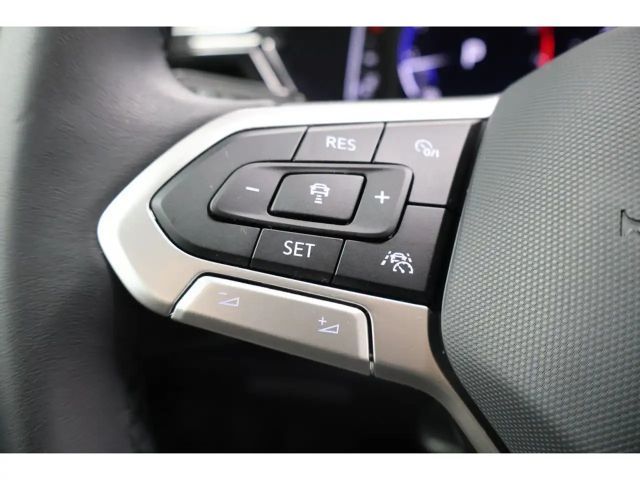 Volkswagen Touran 1.5 TSI DSG R-Line