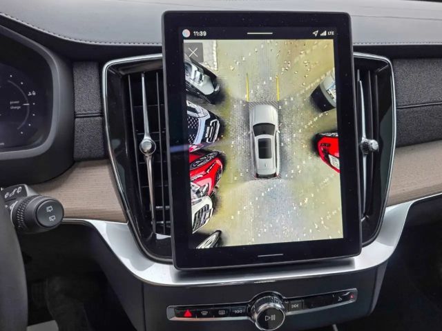 Volvo XC90 Dark Ultra