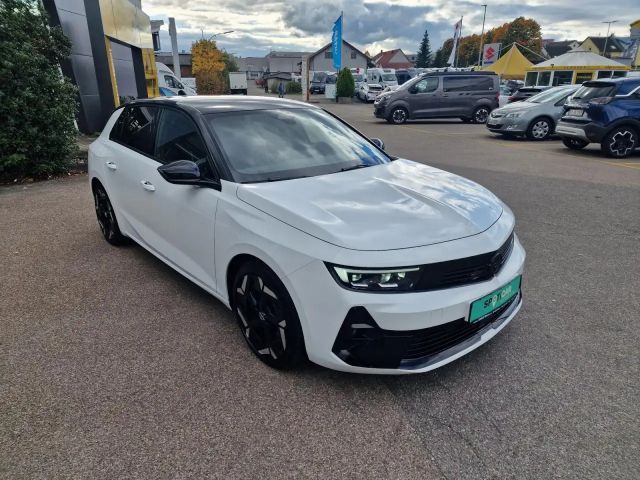 Opel Astra GSe