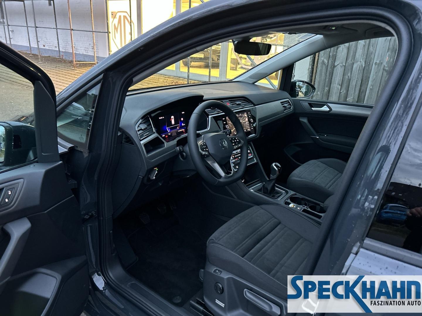 Volkswagen Touran 1.5 TSI BMT Comfortline