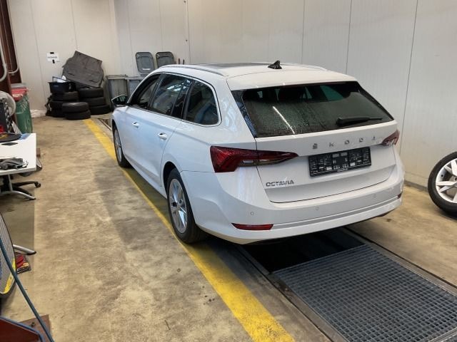 Skoda Octavia 2.0 TDI Combi Style Style