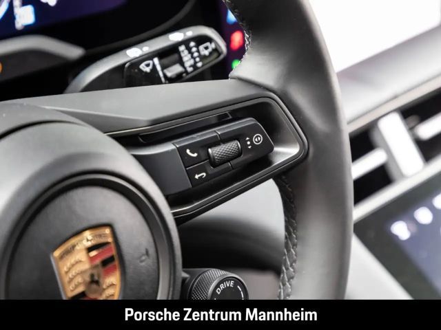 Porsche Taycan 4 Cross Turismo