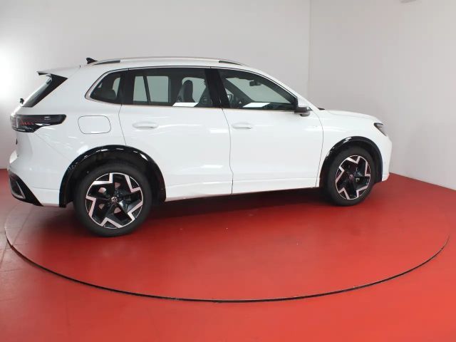 Volkswagen Tiguan 1.5 eTSI DSG R-Line