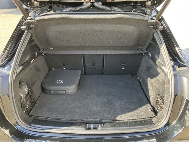 Mercedes-Benz EQA 300 4MATIC