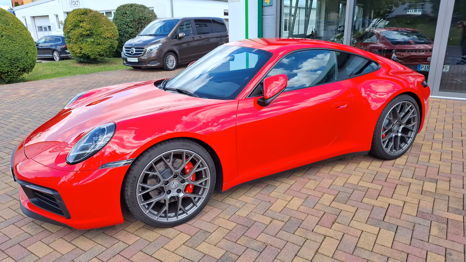 Porsche 911 992 Carrera