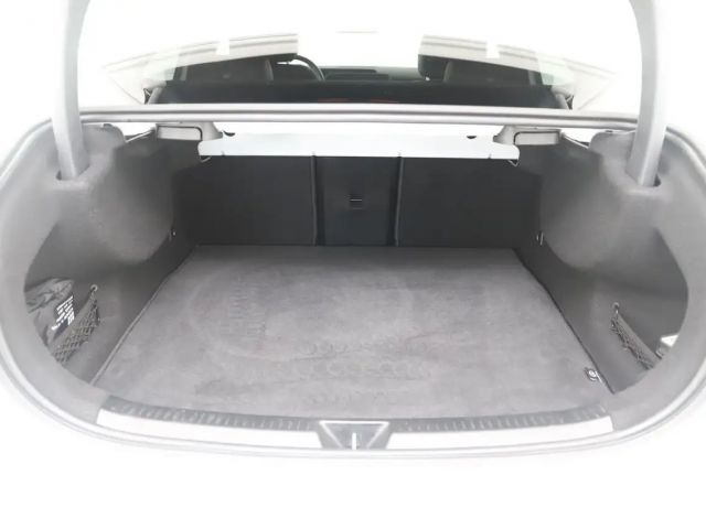 Mercedes-Benz A 200 A 200 d AMG Line