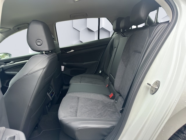 Volkswagen Golf Style