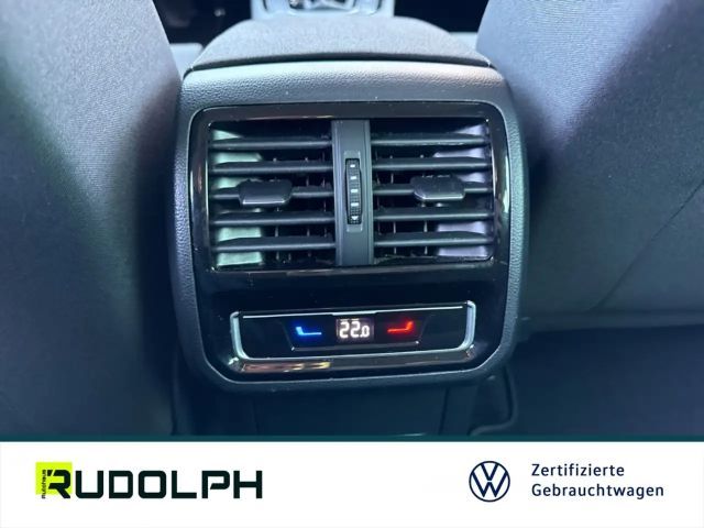 Volkswagen Passat 1.5 TSI Business DSG Variant