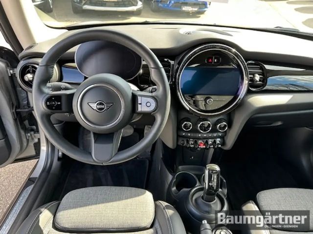 MINI Cooper Classic Trim Kamera/PDC/LED/SHZ/DrAss/Tempo