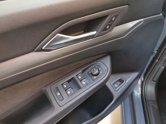 Volkswagen Golf DSG Style eHybrid