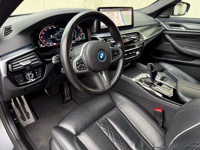 BMW 545 545e Sedan xDrive