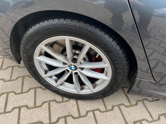 BMW 320 320d M-Sport Touring