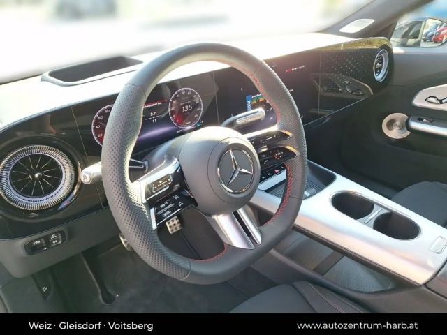 Mercedes-Benz CLA 350 4MATIC