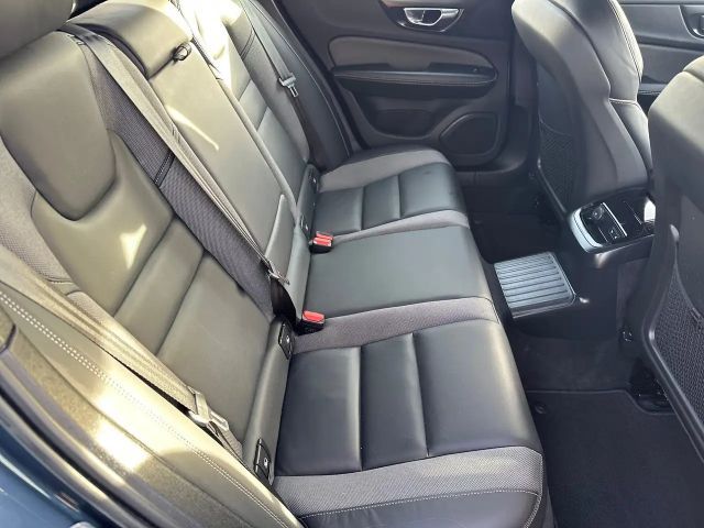 Volvo V60 AWD Dark Plus Recharge