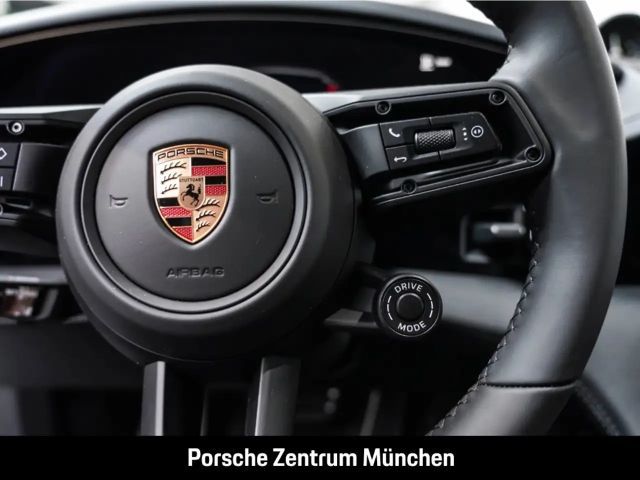 Porsche Taycan 4S Cross Turismo