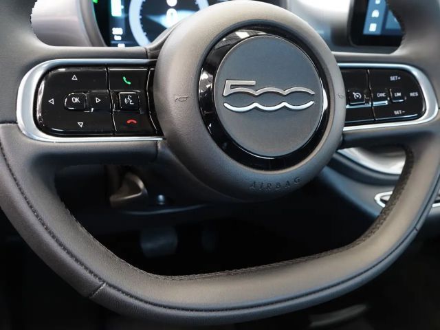 Fiat 500e 87KW/42kWh/DC-LADEN/CARPLAY/DAB/SOH/KAMERA