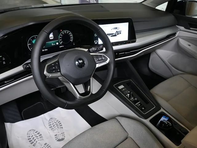 Volkswagen Golf DSG Life