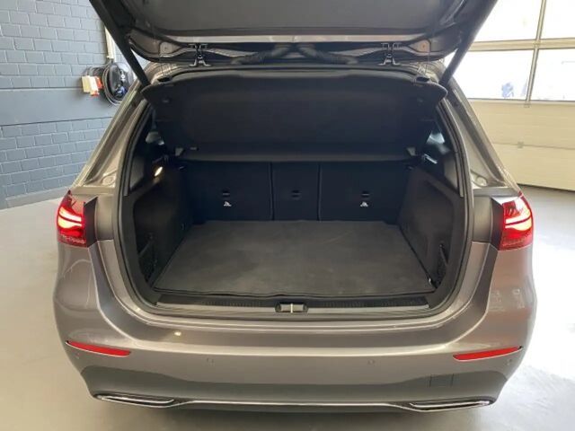 Mercedes-Benz B 180 Progressive