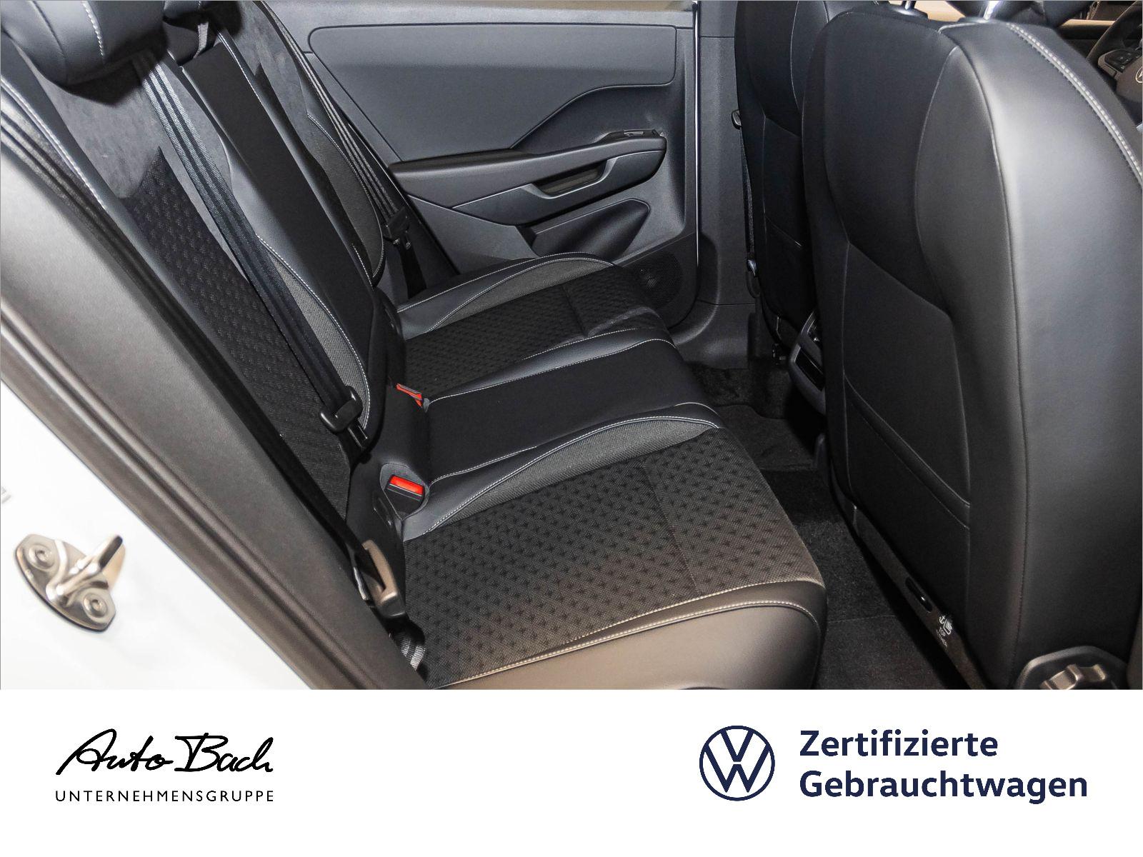 Volkswagen T-Roc 1.5 eTSI DSG R-Line Style