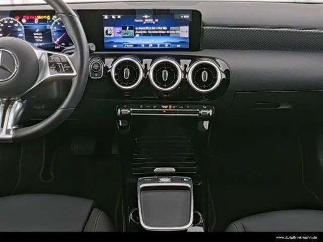 Mercedes-Benz A 180 Premium