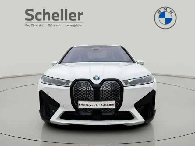 BMW iX Comfort pakket M-Sport xDrive40