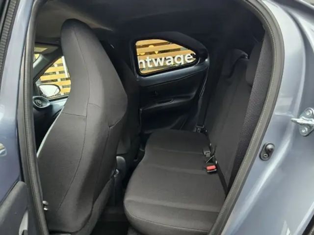Toyota Aygo X Team D