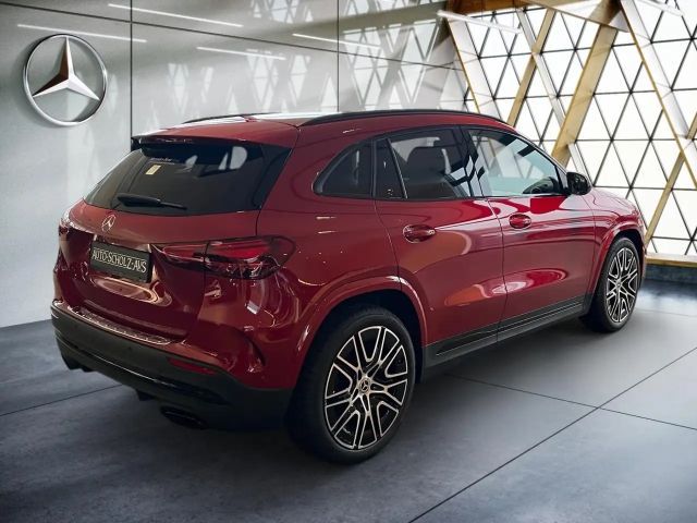 Mercedes-Benz GLA 200 AMG Line