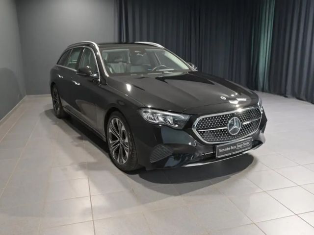 Mercedes-Benz E 200 AVANTGARDE Estate