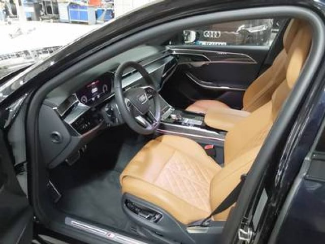 Audi A8 55 TFSI Lang Quattro