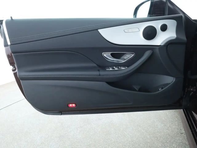 Mercedes-Benz E 200 AMG Line Coupé