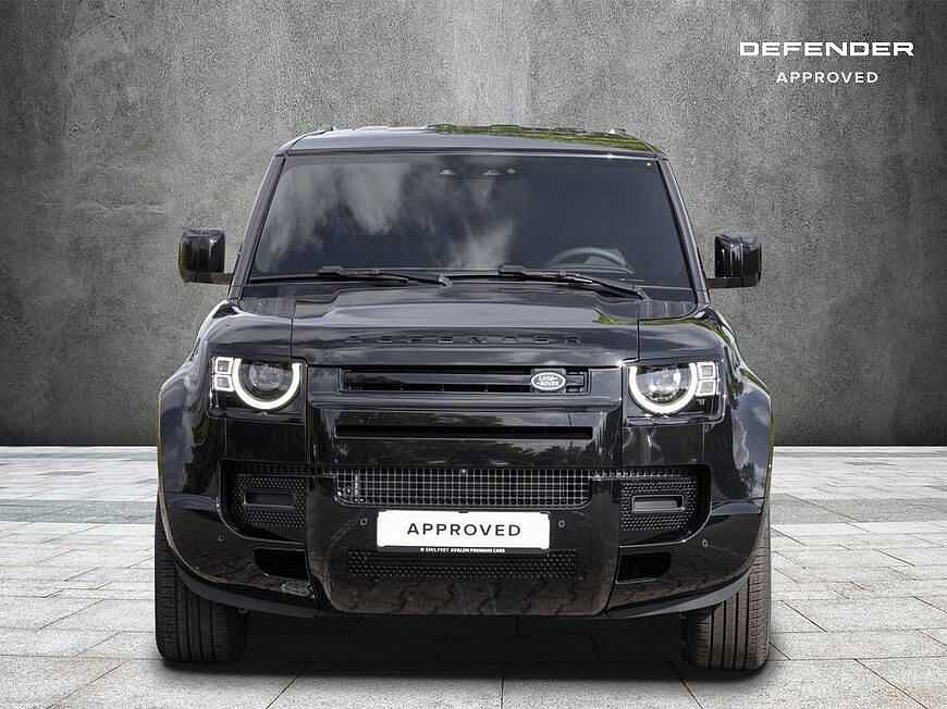 Land Rover Defender 110 Dynamic SE