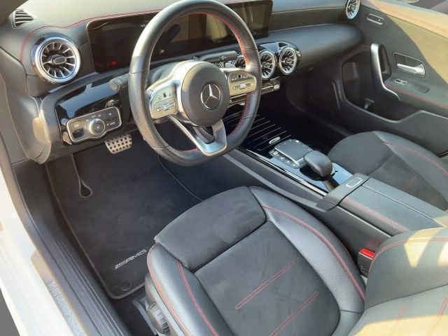 Mercedes-Benz CLA 220 AMG Line CLA 220 d Coupé