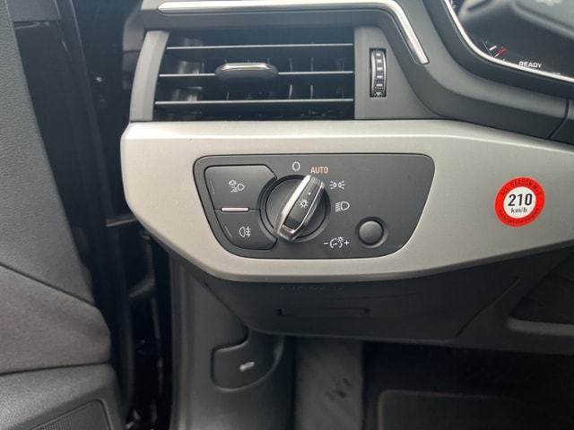 Audi A4 40 TFSI Avant S-Tronic