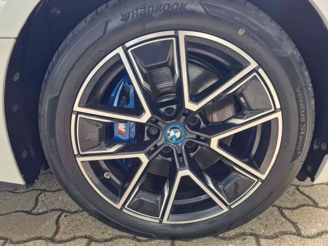 BMW i4 Comfort pakket Coupé M50