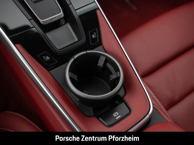 Porsche 992 4 Carrera Coupé GTS