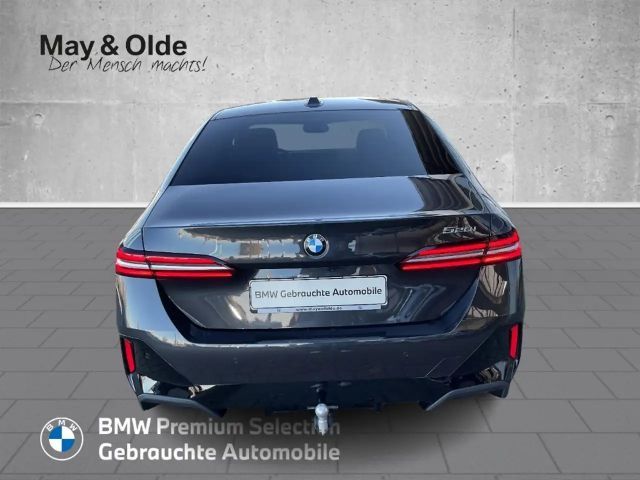BMW 520 520i M-Sport Sedan